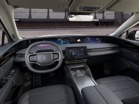 New 2026 Lincoln Nautilus Premier AWD/4WD image 9