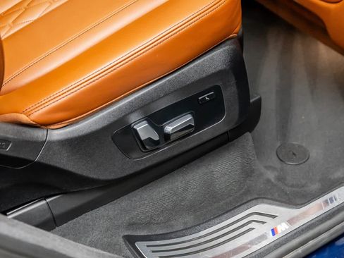 Used 2023 BMW X7 xDrive40i w/ Executive Package image 56