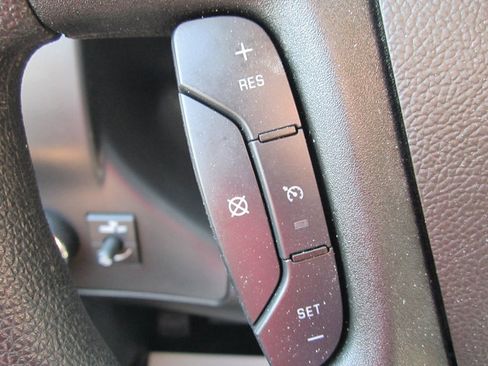 Used 2025 GMC Savana 3500 LT w/ LT Preferred Equipment Group RWD image 12