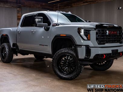 Used 2025 GMC Sierra 2500 AT4 w/ AT4 Premium Plus Package