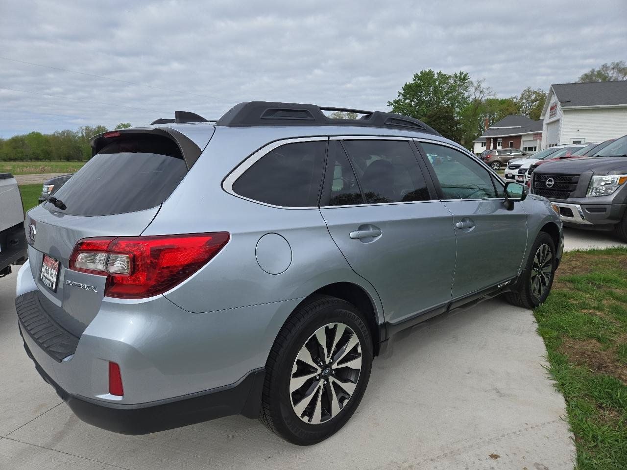 Used 2016 Subaru Outback 2.5i Limited w/ Popular Package #4 AWD/4WD image 5