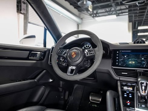 Used 2022 Porsche Cayenne Turbo S image 68