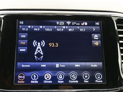 Used 2019 Jeep Grand Cherokee Limited image 26