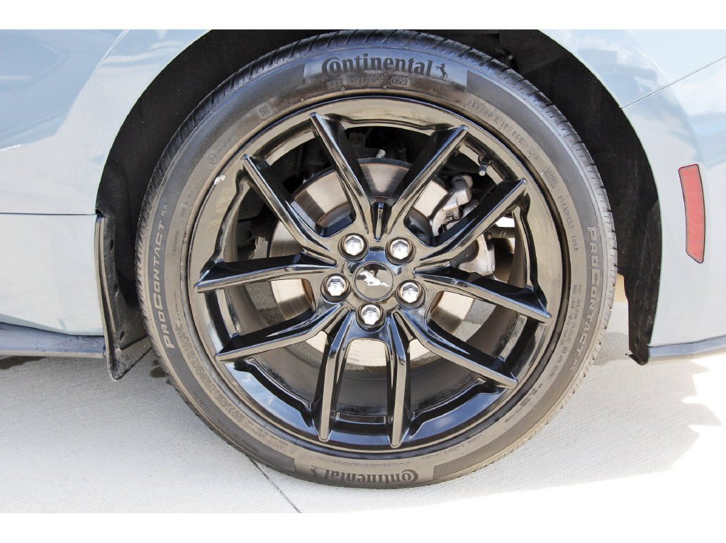 Used 2024 Ford Mustang Coupe RWD image 30