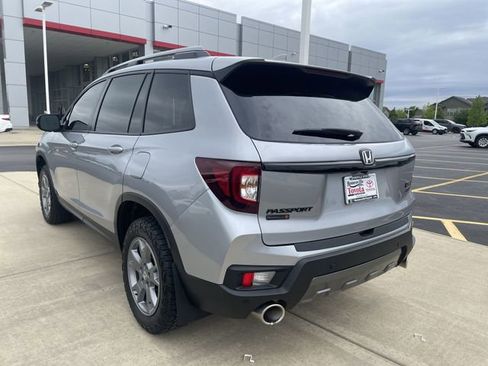 Used 2025 Honda Passport TrailSport image 33