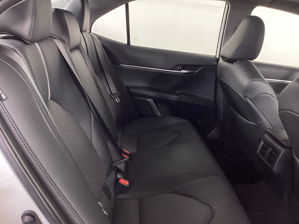 Used 2023 Toyota Camry XLE FWD image 12