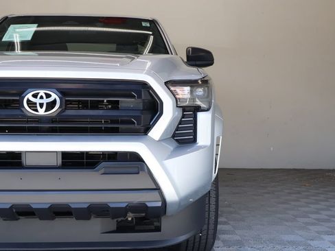 Used 2025 Toyota Tacoma SR RWD image 5