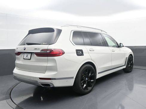 Used 2022 BMW X7 xDrive40i w/ Executive Package AWD/4WD image 7