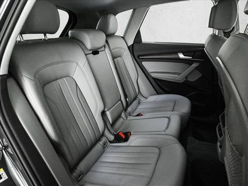 Used 2023 Audi Q5 2.0T Premium Plus w/ Premium Plus Package AWD/4WD image 21