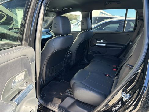 Used 2022 Mercedes-Benz GLB 250 image 9