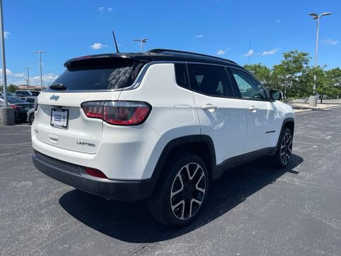 Used 2017 Jeep Compass Limited w/ Navigation Group AWD/4WD image 5