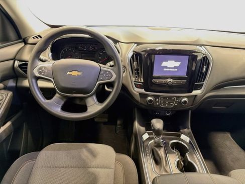 Used 2021 Chevrolet Traverse LS FWD image 20