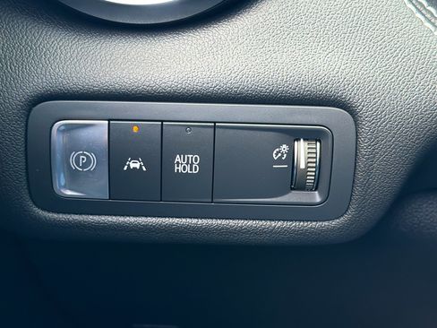 Used 2024 Chevrolet Blazer EV LT AWD/4WD image 17