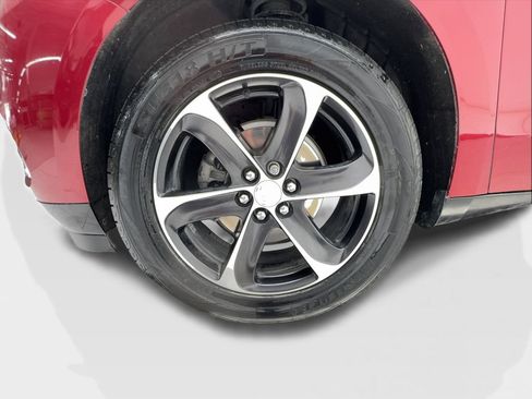 Used 2021 Buick Enclave Essence w/ Sport Touring Edition image 33