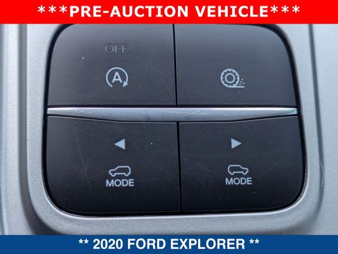 Used 2020 Ford Explorer XLT RWD image 35