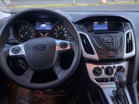 Used 2014 Ford Focus SE image 10