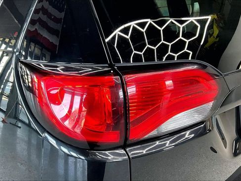 Used 2017 Chrysler Pacifica Touring-L image 22