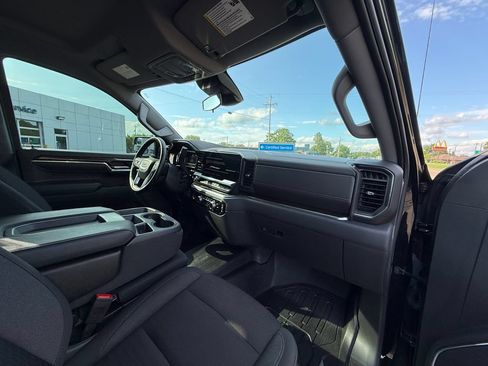 Certified 2023 GMC Sierra 1500 Elevation w/ LPO, Elevation Black Package AWD/4WD image 38