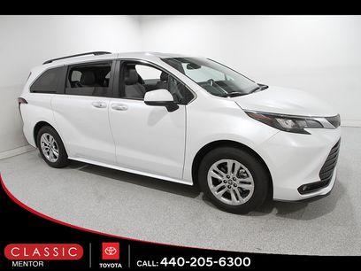 Used 2026 Toyota Sienna XLE
