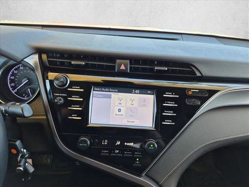 Certified 2019 Toyota Camry SE w/ Carpet Mat Package FWD image 25