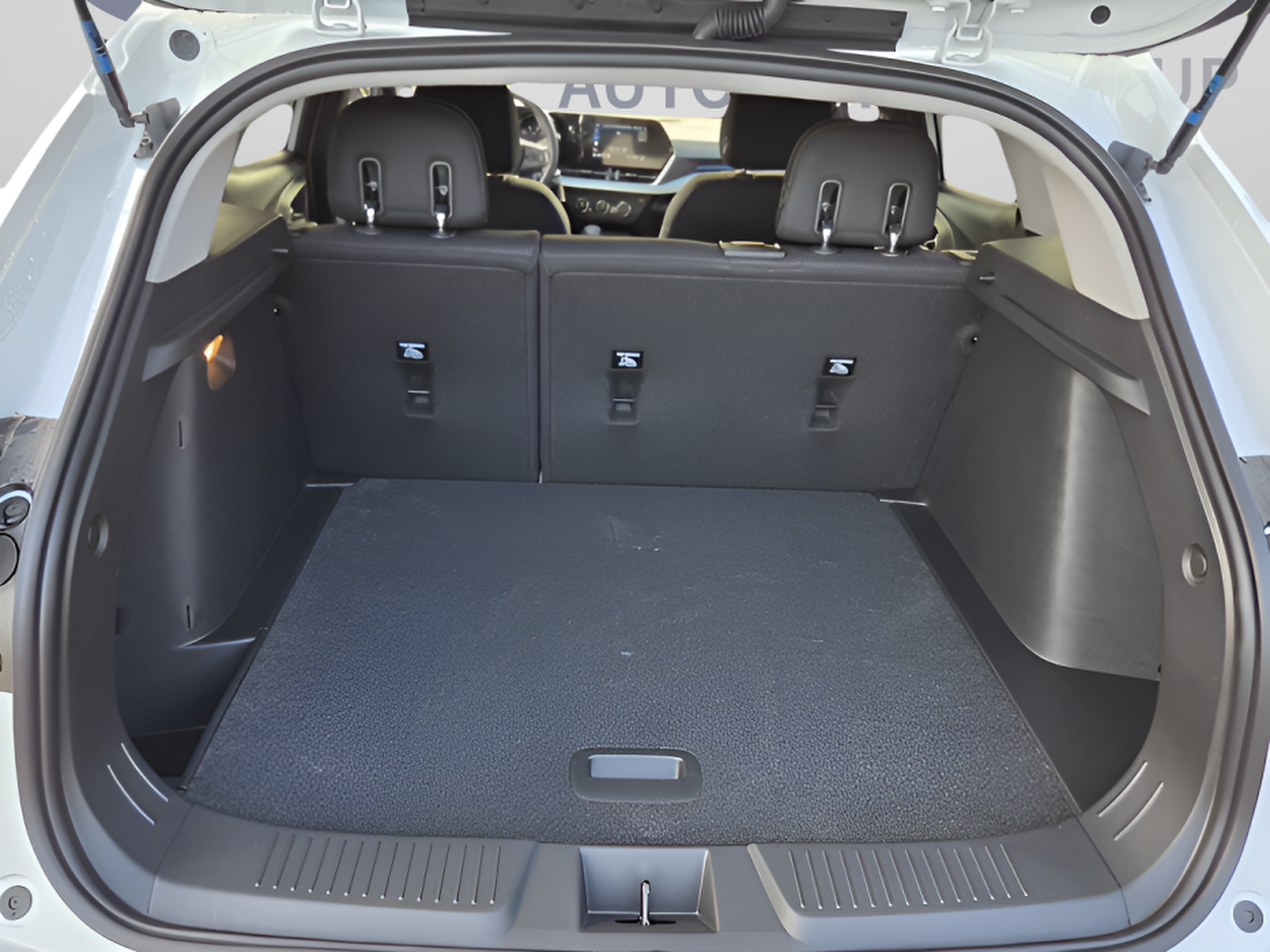 New 2026 Chevrolet Trax LS FWD image 13