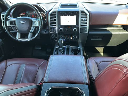 Used 2018 Ford F150 Platinum w/ Equipment Group 701A Luxury image 20