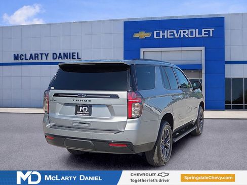 Used 2024 Chevrolet Tahoe Z71 w/ Luxury Package AWD/4WD image 5
