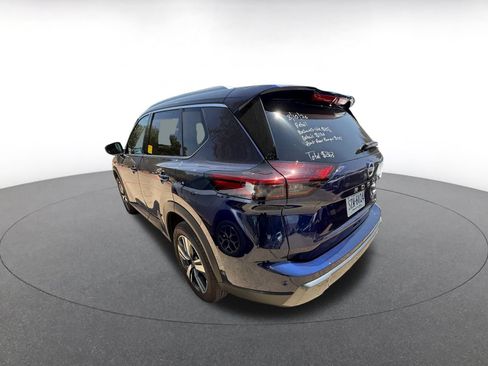 Used 2026 Nissan Rogue SL AWD/4WD image 5