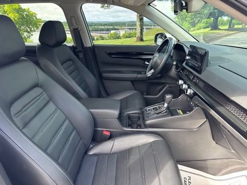 Used 2025 Honda CR-V EX-L image 11