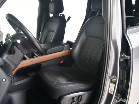Used 2023 Land Rover Defender 110 X image 30