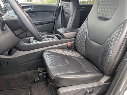 Used 2024 Ford Edge Titanium image 21
