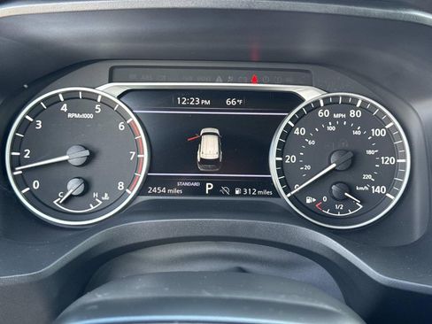 Certified 2025 Nissan Rogue S image 30