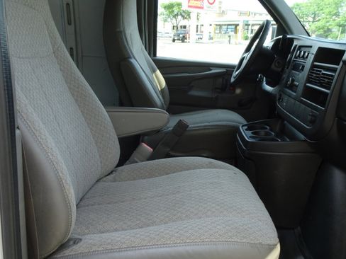 Used 2013 GMC Savana 2500 image 13