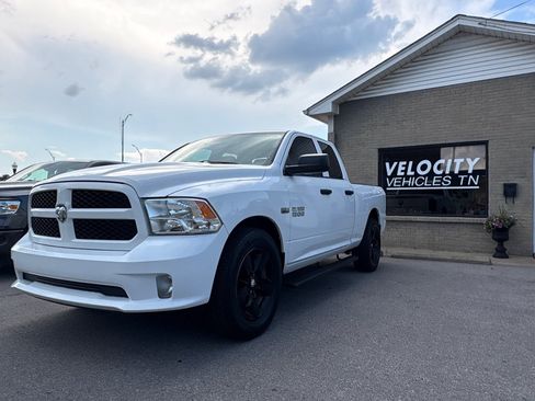 Used 2015 RAM 1500 Express RWD image 1