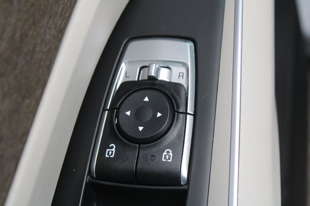 Certified 2023 Kia Sorento EX w/ Panoramic Sunroof Package FWD image 23