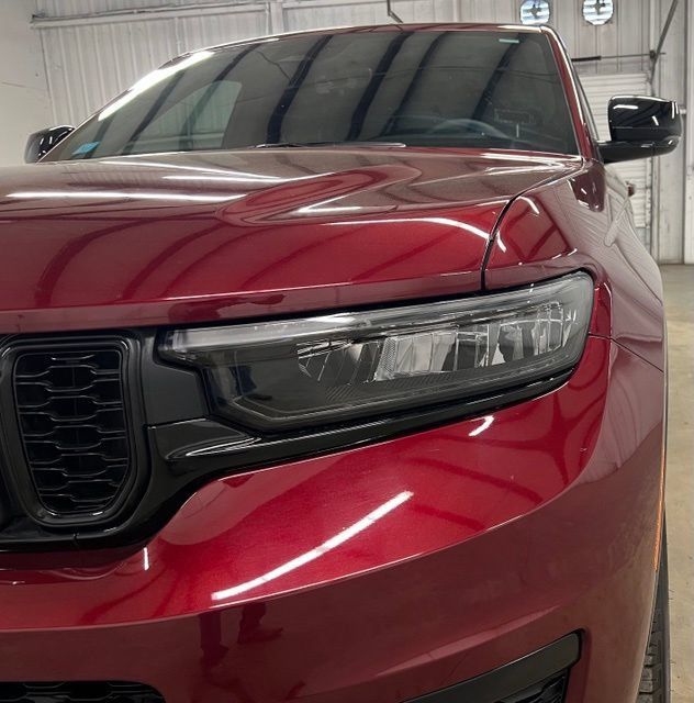 Used 2025 Jeep Grand Cherokee L Altitude RWD image 9