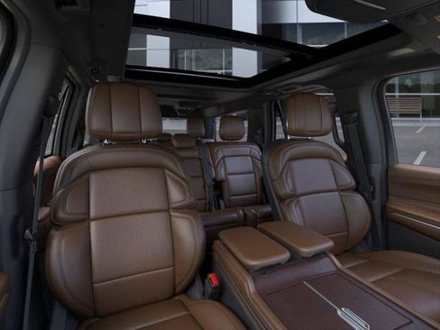 New 2026 Lincoln Navigator L Reserve AWD/4WD image 10