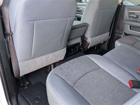 Used 2018 RAM 2500 SLT image 23