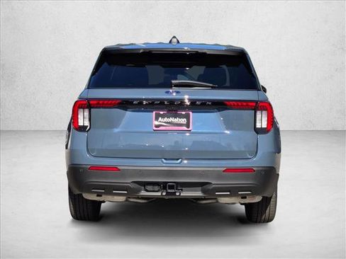 New 2026 Ford Explorer Active image 6
