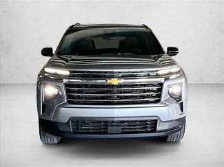 Used 2025 Chevrolet Traverse LT FWD video 3