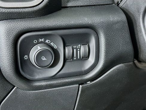 Used 2019 RAM 2500 Tradesman image 11