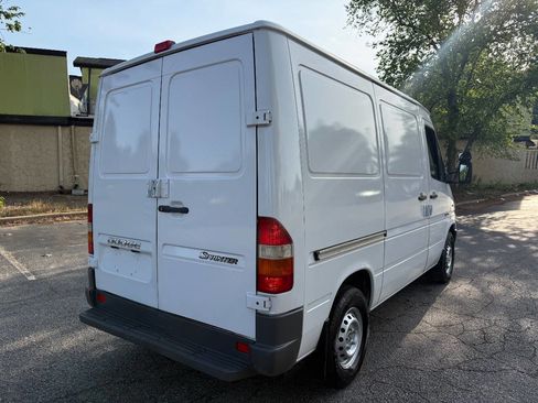 Used 2006 Dodge Sprinter 2500 w/ PWR Convenience Group RWD image 4