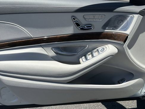 Used 2016 Mercedes-Benz S 550 Sedan image 21