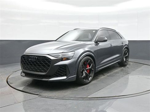 Used 2025 Audi RS Q8 performance image 3