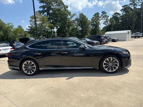 Used 2022 Lexus LS 500 w/ Interior Upgrade Package RWD image 3