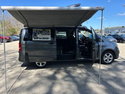 New 2023 Mercedes-Benz Metris Passenger image 35