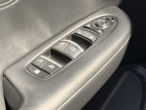 Certified 2025 INFINITI QX55 Luxe w/ Cargo Package image 10