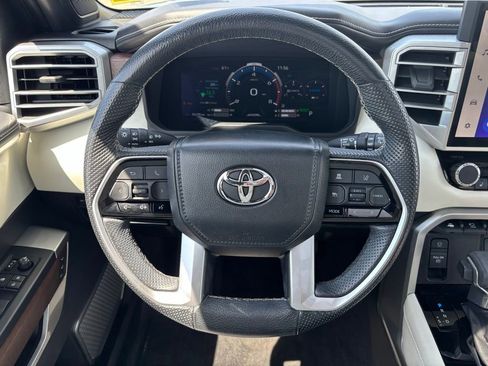 Used 2024 Toyota Sequoia Capstone AWD/4WD image 7