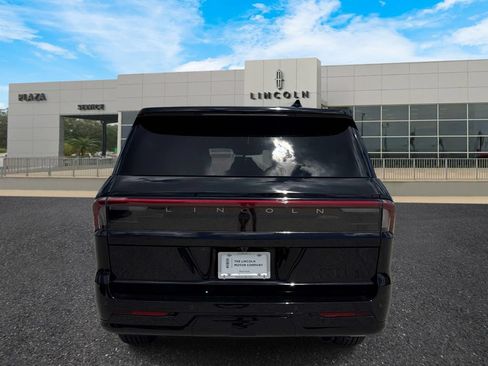New 2026 Lincoln Navigator Black Label AWD/4WD image 4