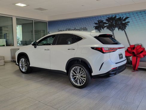 Certified 2024 Lexus NX 350 AWD w/ Vision Package image 4